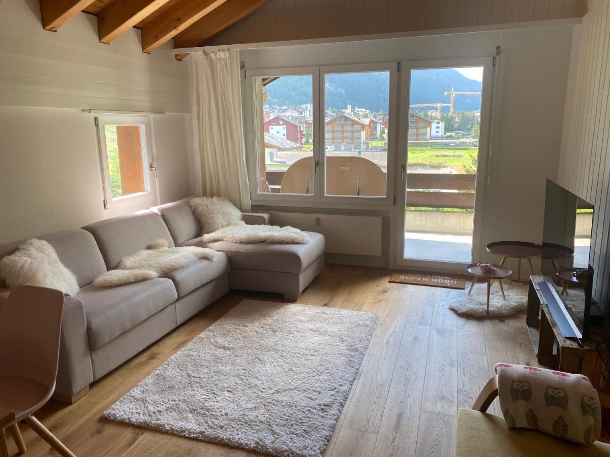 Moderne Dachwohnung Naehe Zermatt Mit Balkon 塔什 外观 照片